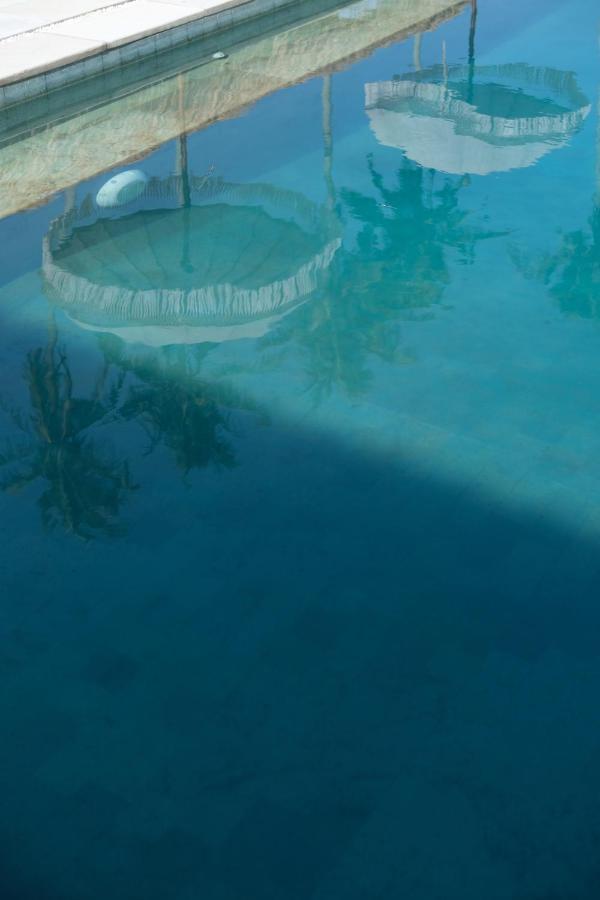 Suku Lifestyle Hotel & Villas Selong Belanak Exterior foto