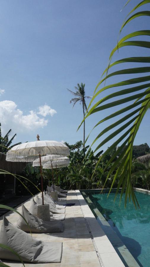 Suku Lifestyle Hotel & Villas Selong Belanak Exterior foto