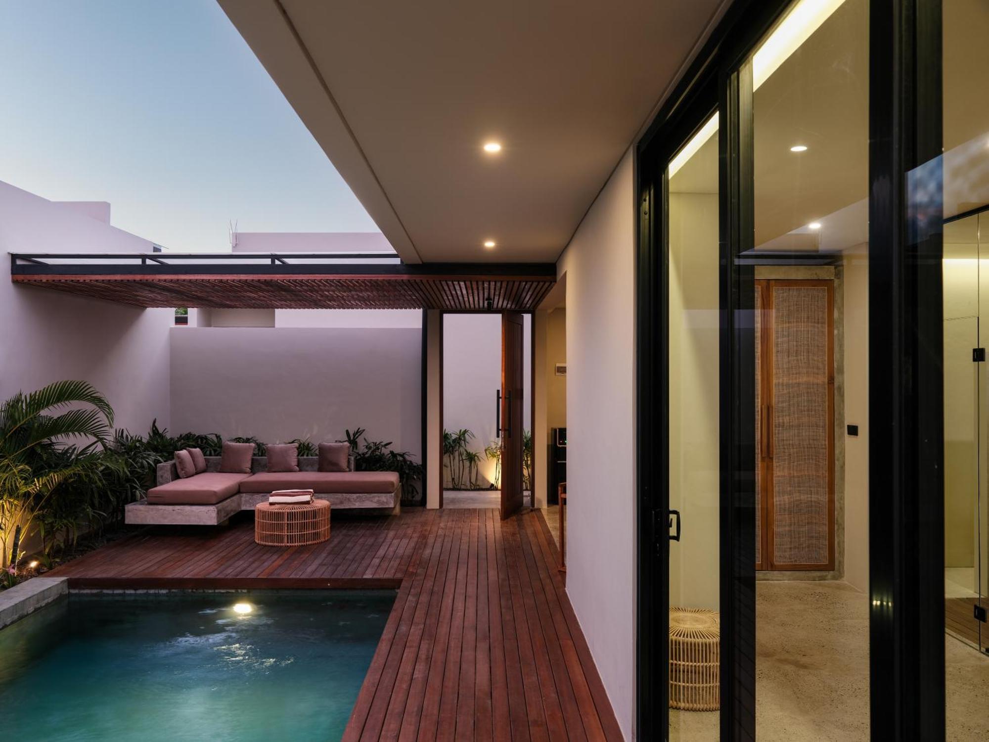 Suku Lifestyle Hotel & Villas Selong Belanak Exterior foto