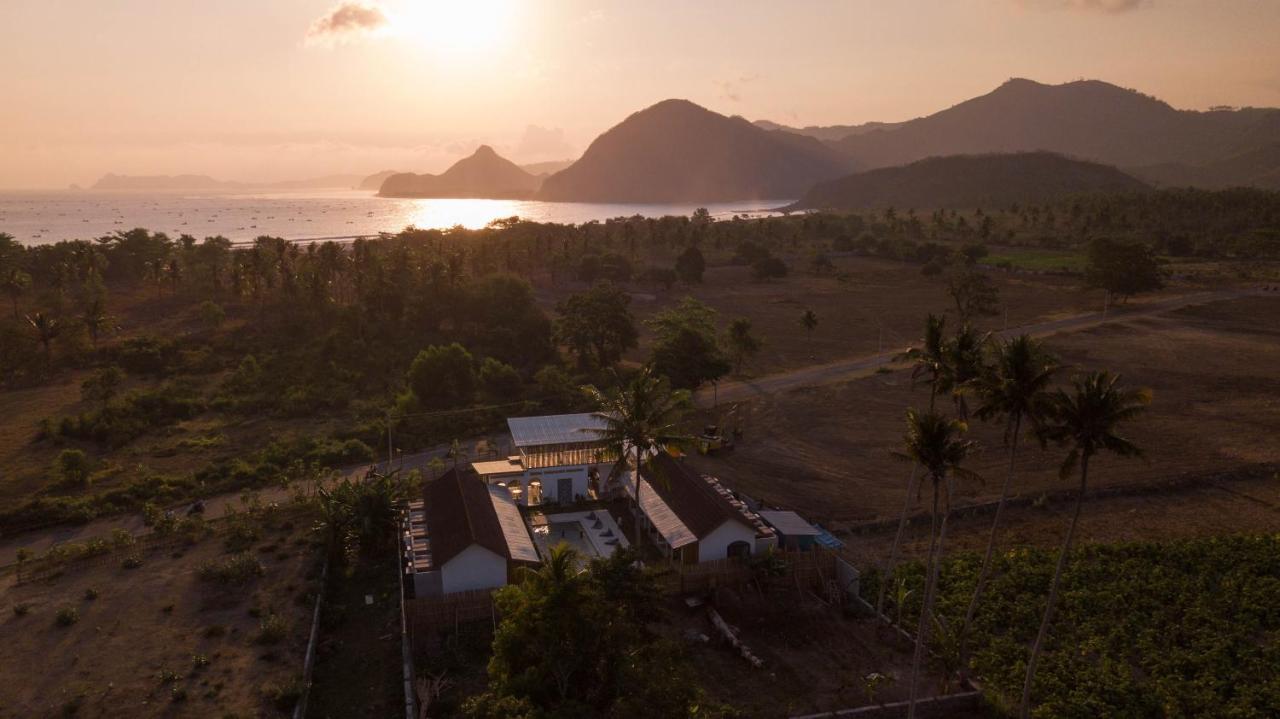 Suku Lifestyle Hotel & Villas Selong Belanak Exterior foto